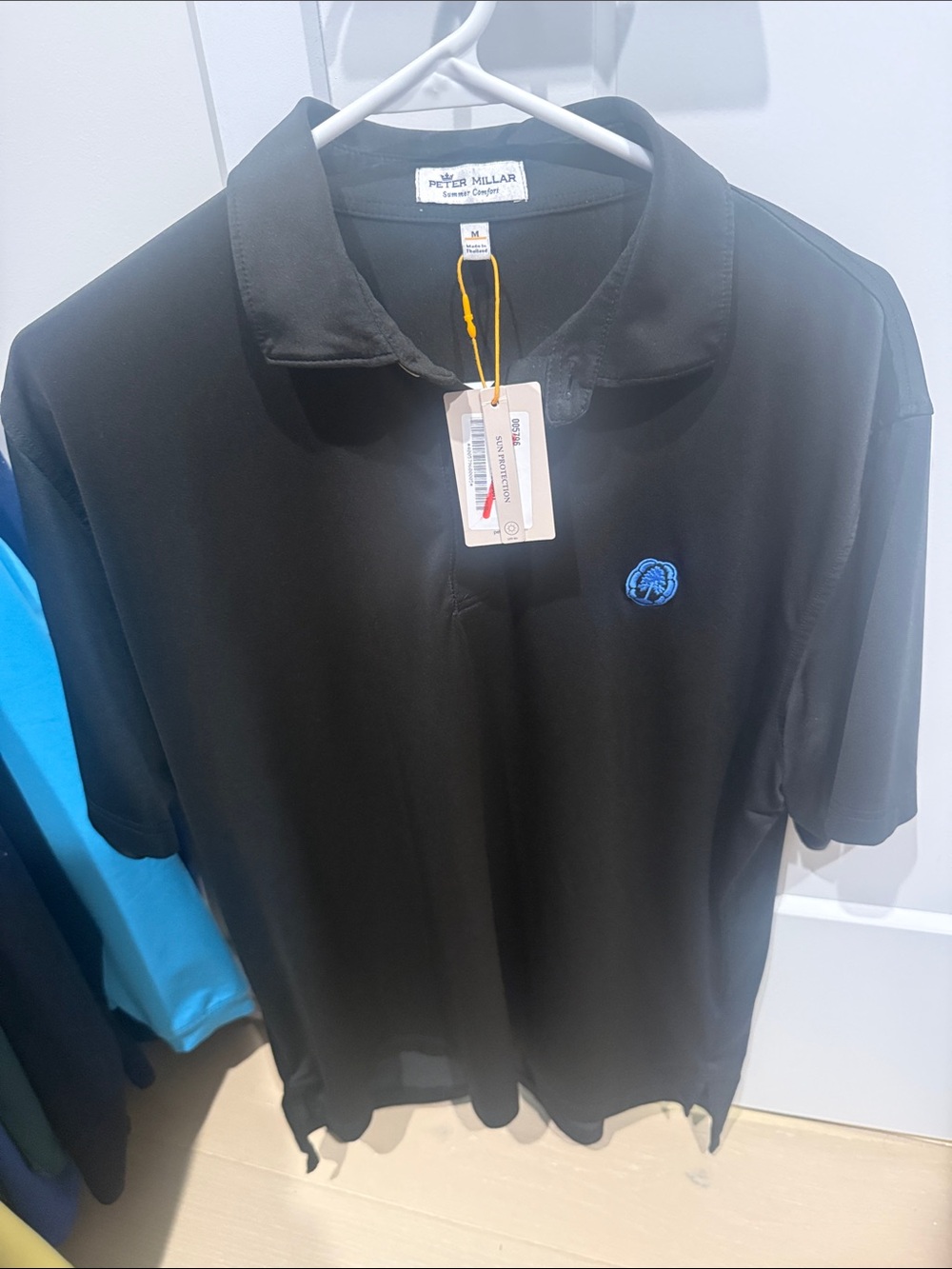 Metedeconk National Golf Club Peter Millar Black Polo. Medium NWT